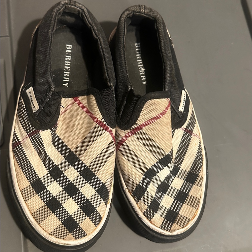 Burberry Black and White Sneakers Slip-On Casual